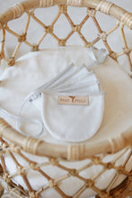 Load image into Gallery viewer, ‘White Pearl’ Velvet Garland with Half Moons